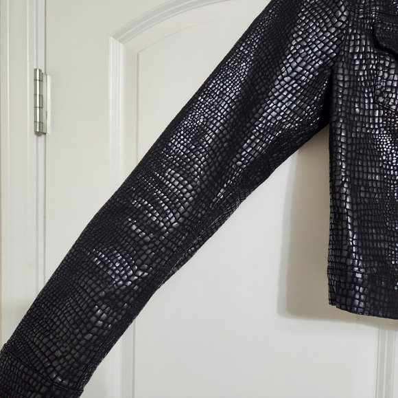 Vintage Versace Jeans Couture Black Snake Print Gothic Jacket Sz XS - Picture 7 of 8